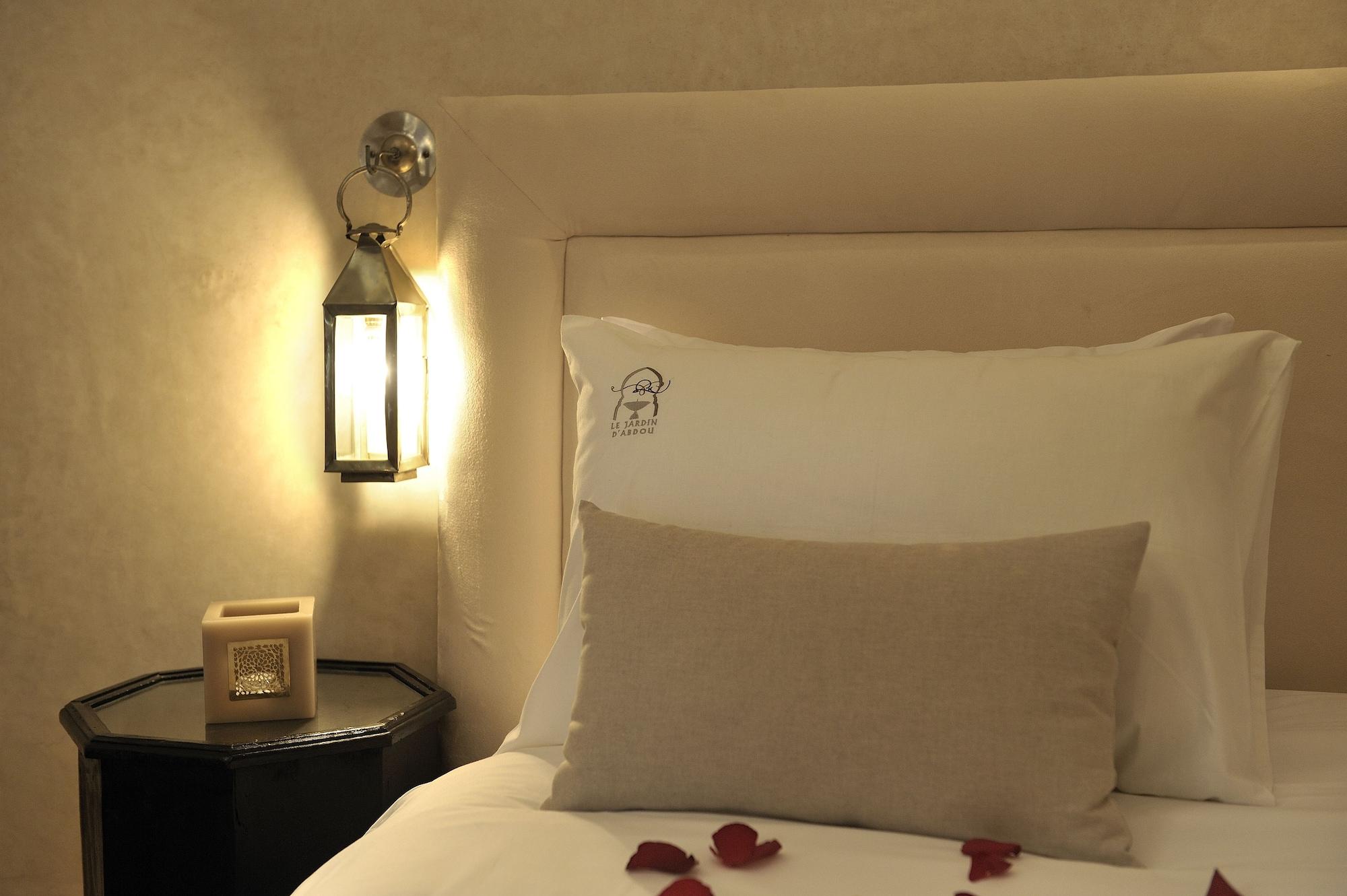 Riad Le Jardin D'Abdou Марракеш Екстер'єр фото A bed with a pillow